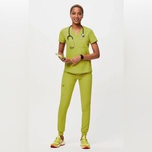 Figs Limeade Set- Zamora & Catarina Medium🍋‍🟩